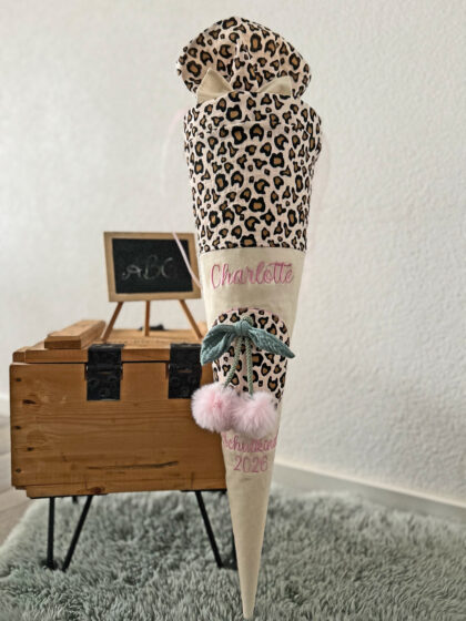 Schultüte aus Stoff mit 3D-Kirsche, Leo