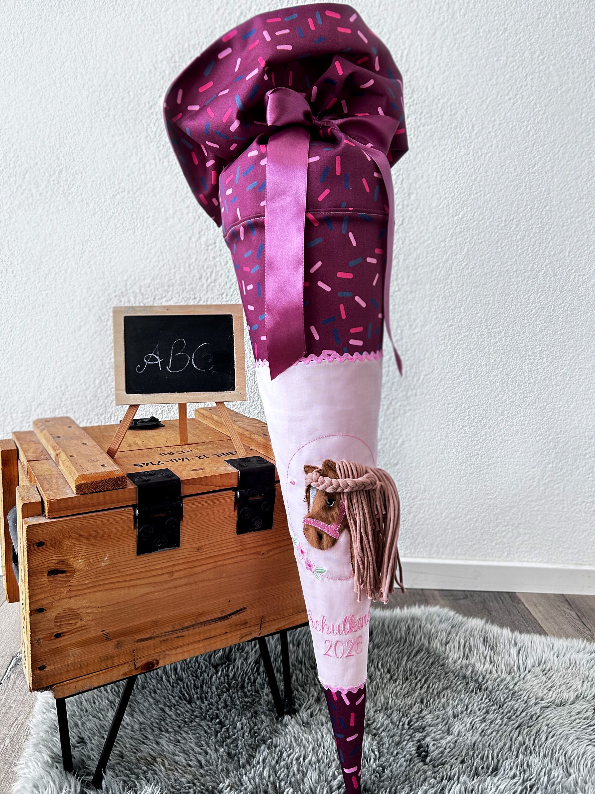 Pferd_3D_Beere_Rosa_Ergobag